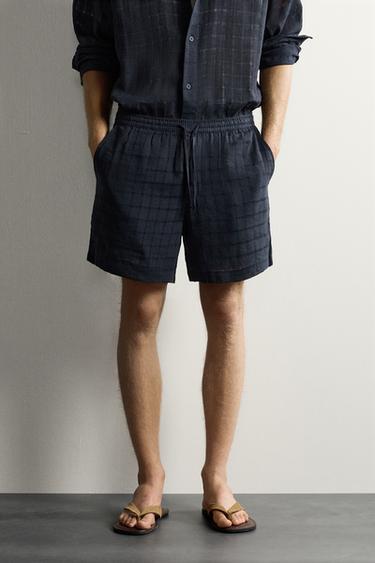 CHECKED COTTON/LINEN JACQUARD BERMUDA SHORTS - Navy blue by Zara