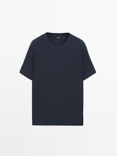Camiseta manga corta mezcla algodón - Marino de Zara