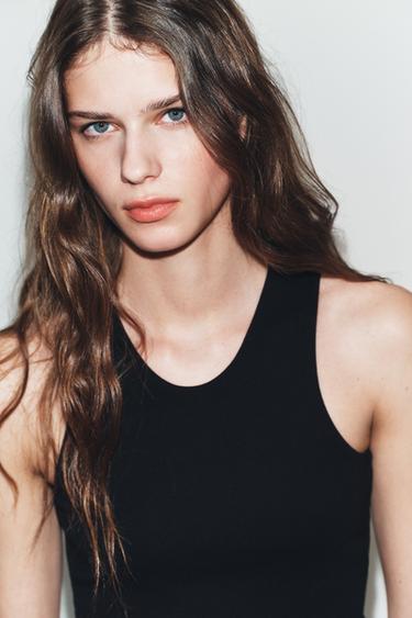 TOP COURT SANS MANCHES - Noir de Zara - Image 1