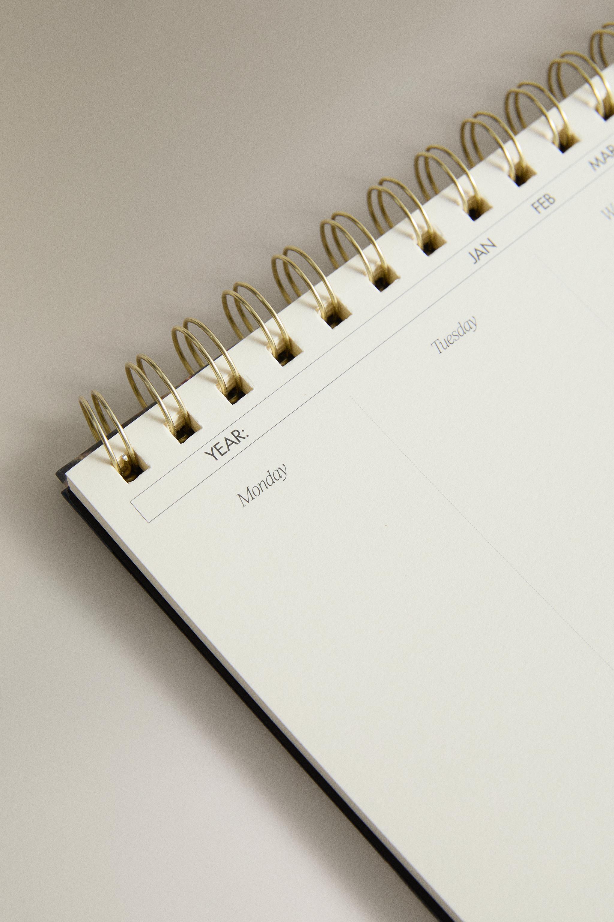 DESKTOP WEEKLY PLANNER
