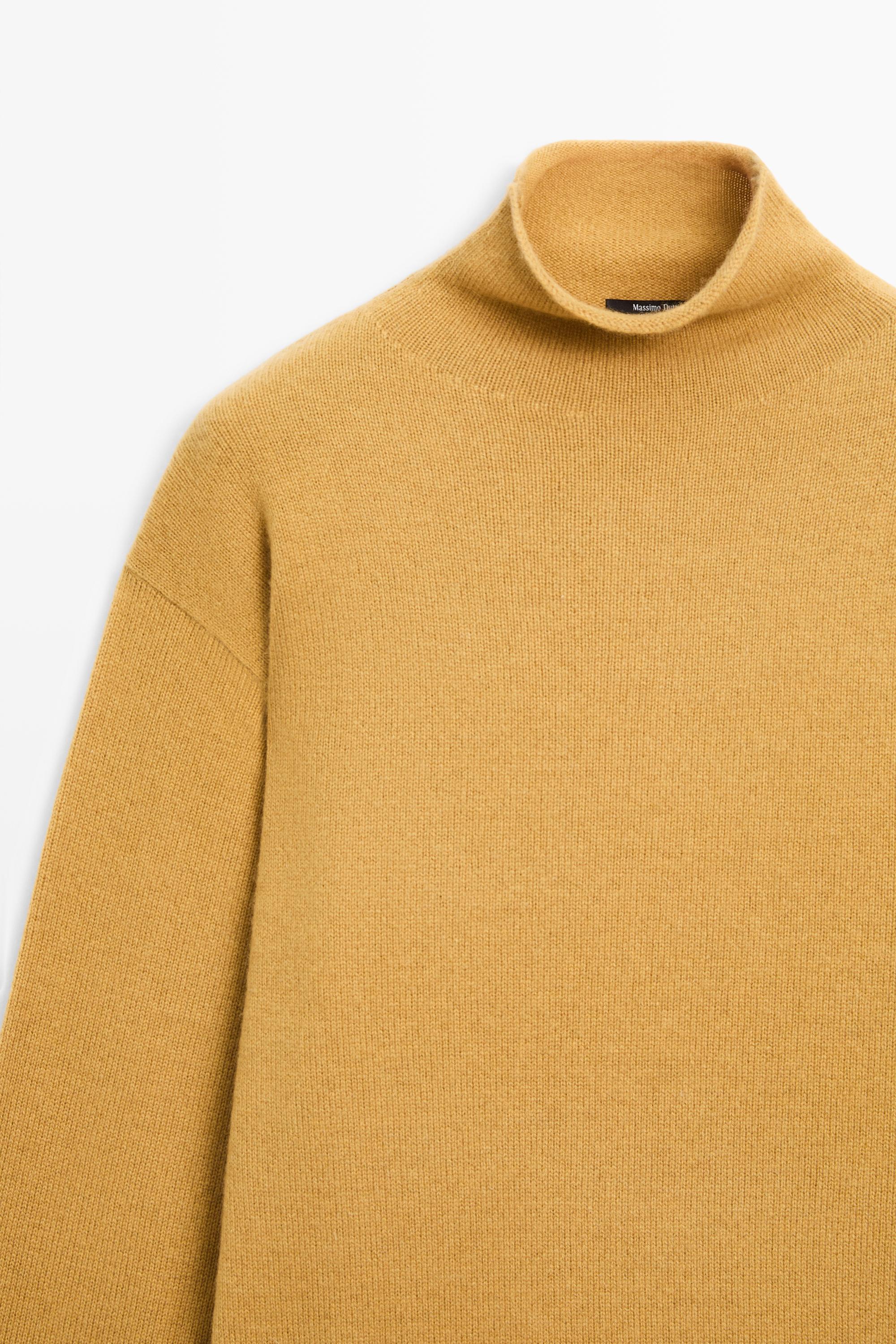 100% cashmere oversize knit sweater