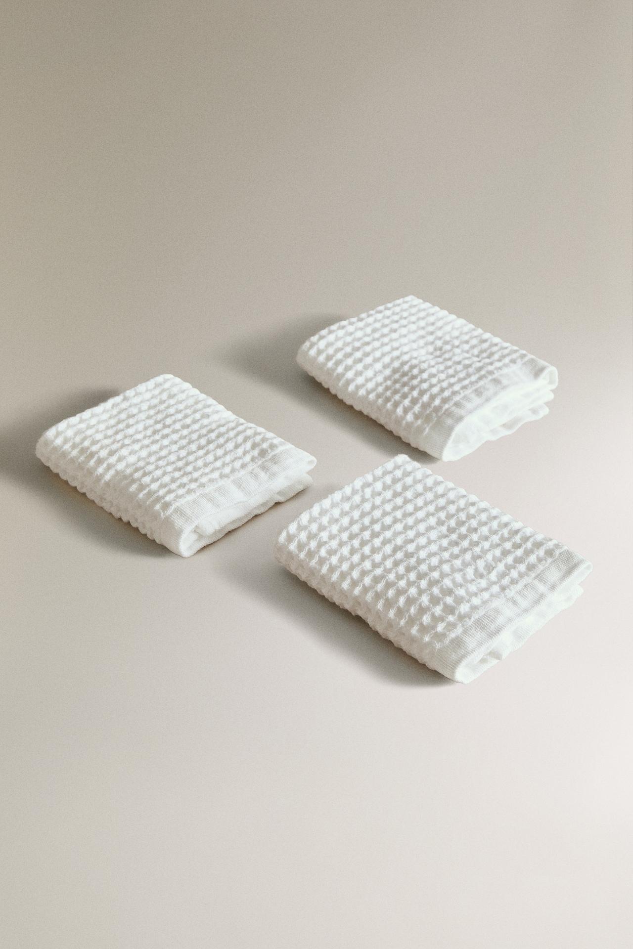 WAFFLE COTTON GUEST TOWEL (PACK OF 3) — White