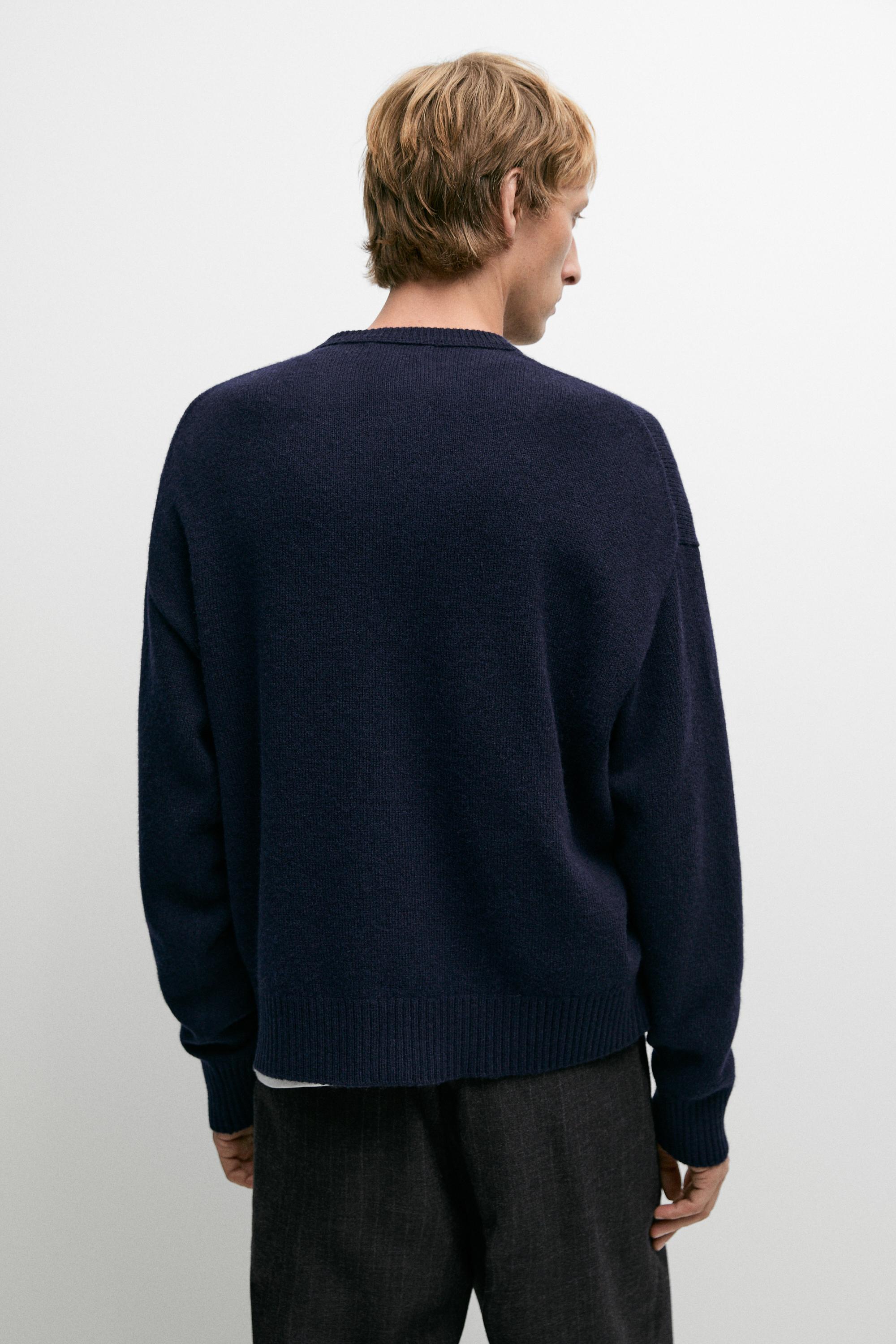 100% wool knit cardigan with pockets