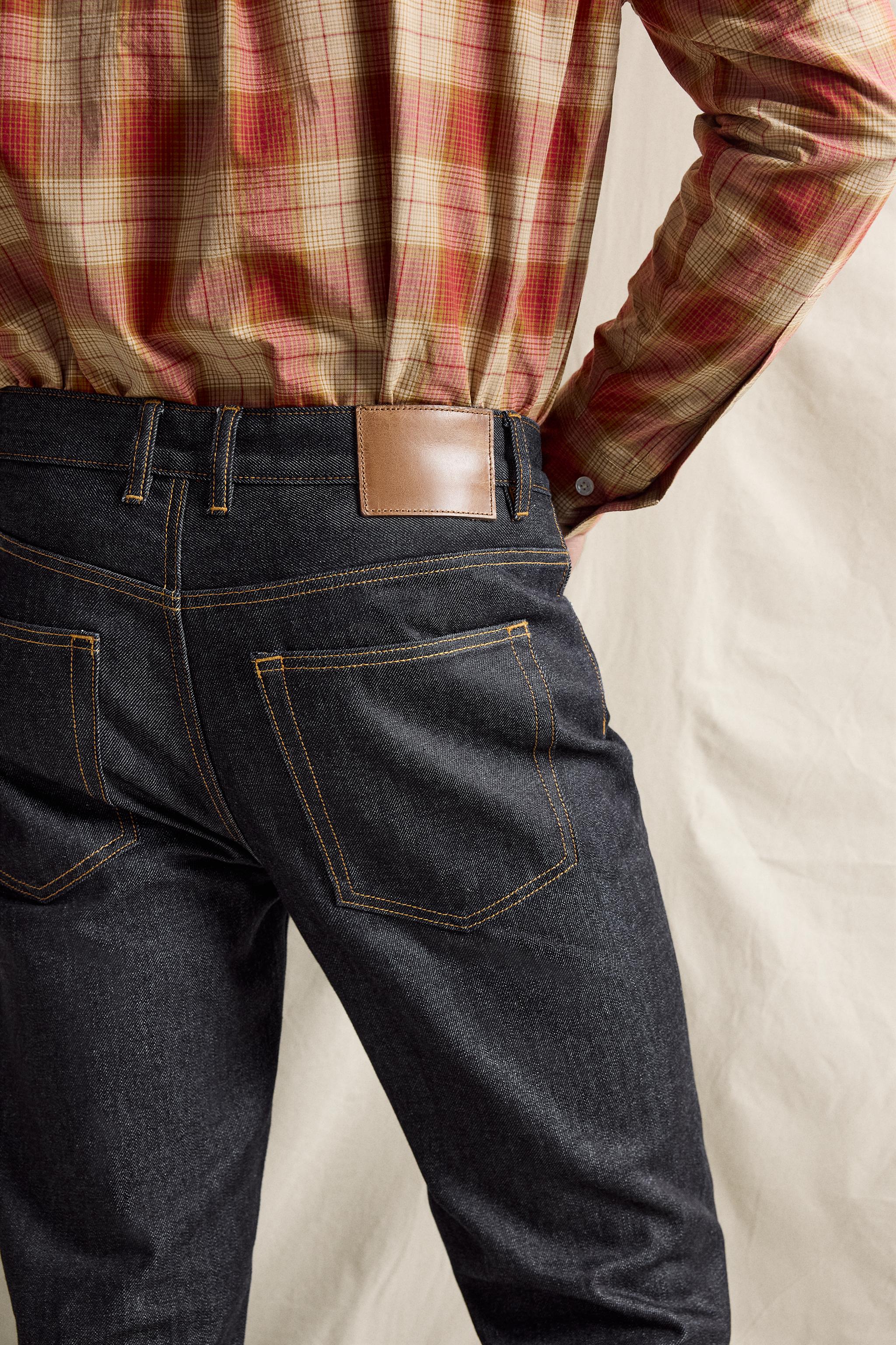 STRAIGHT-FIT JEANS