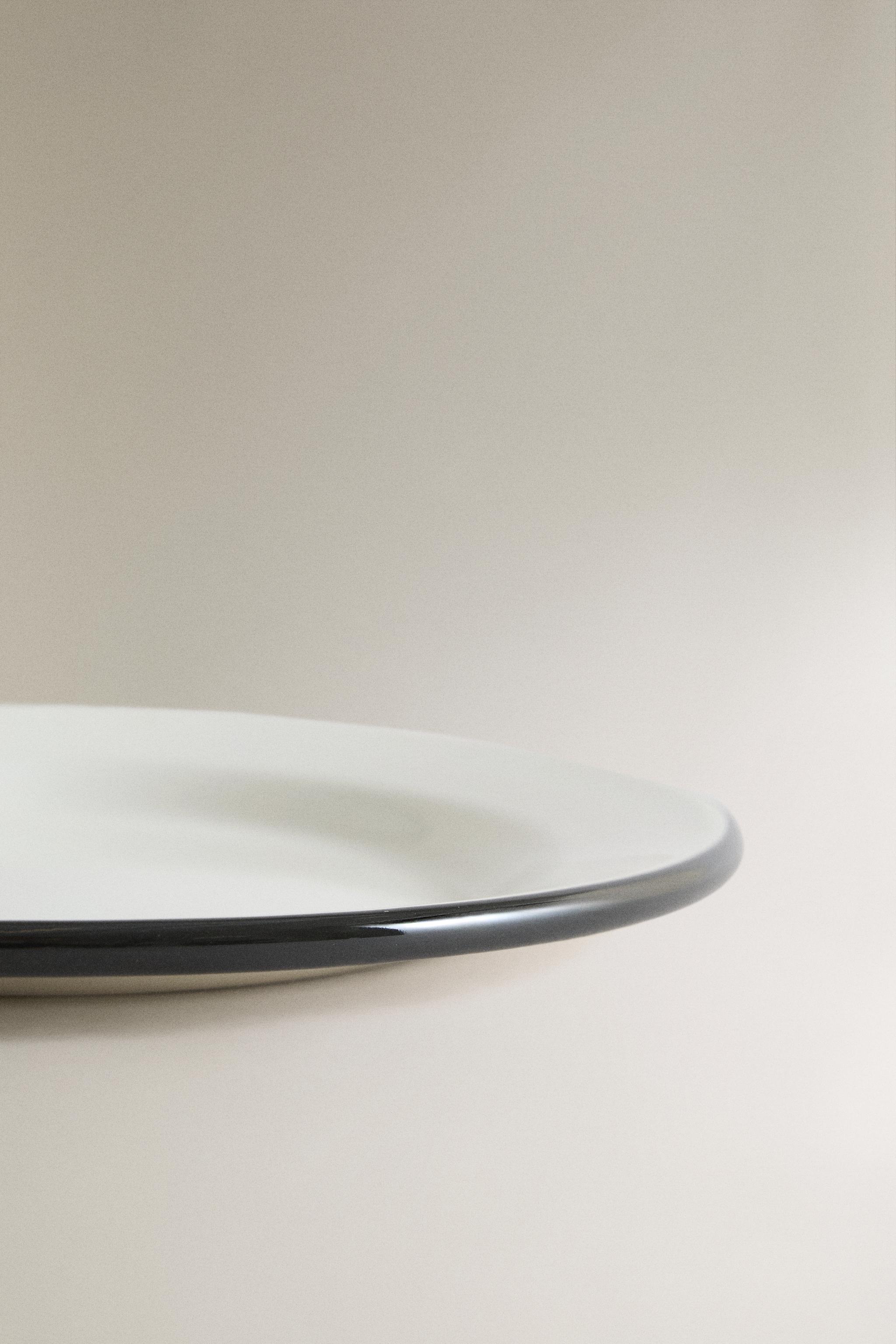 IRON DESSERT PLATE WITH RIM
