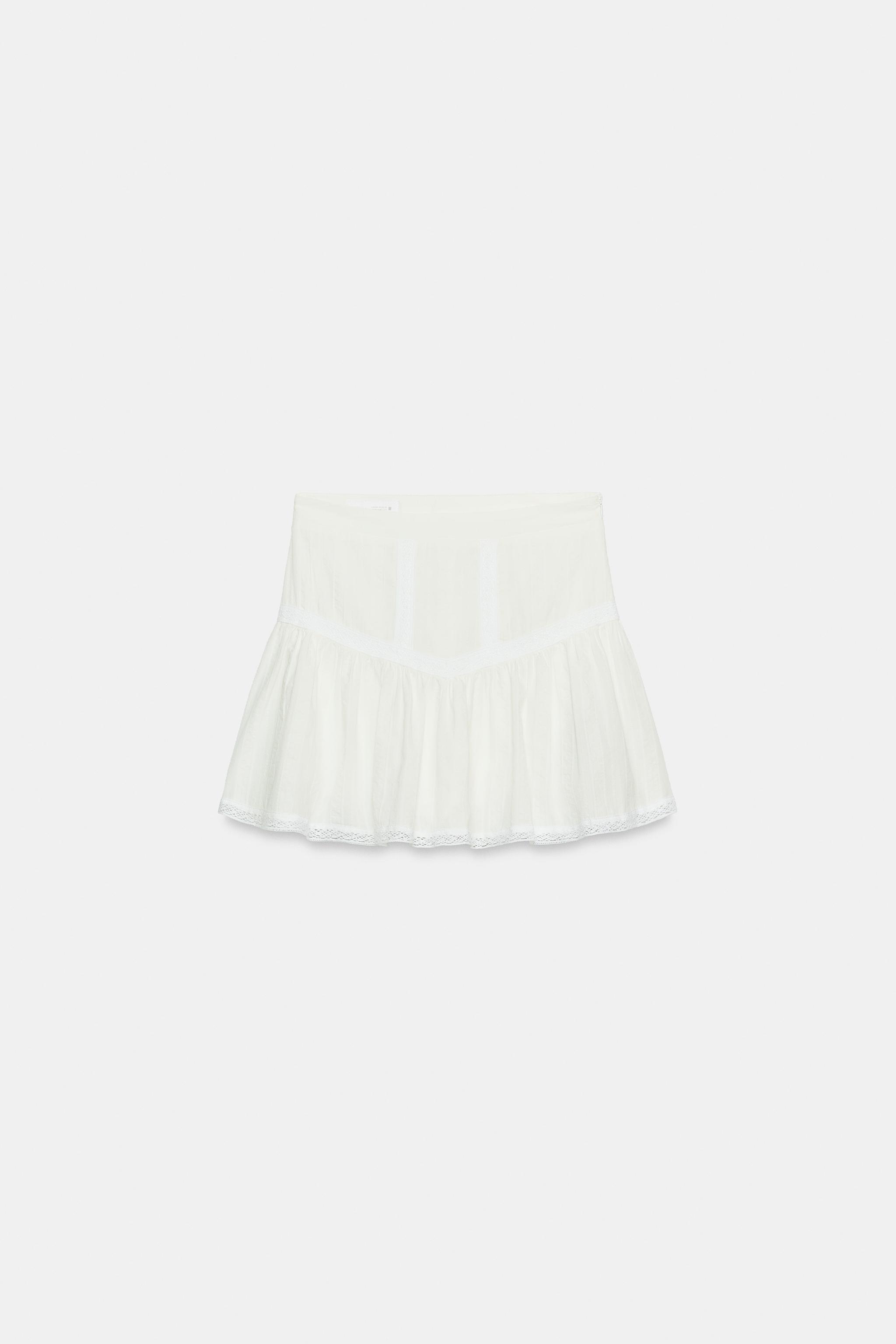 ROMANTIC TRIM SKORT