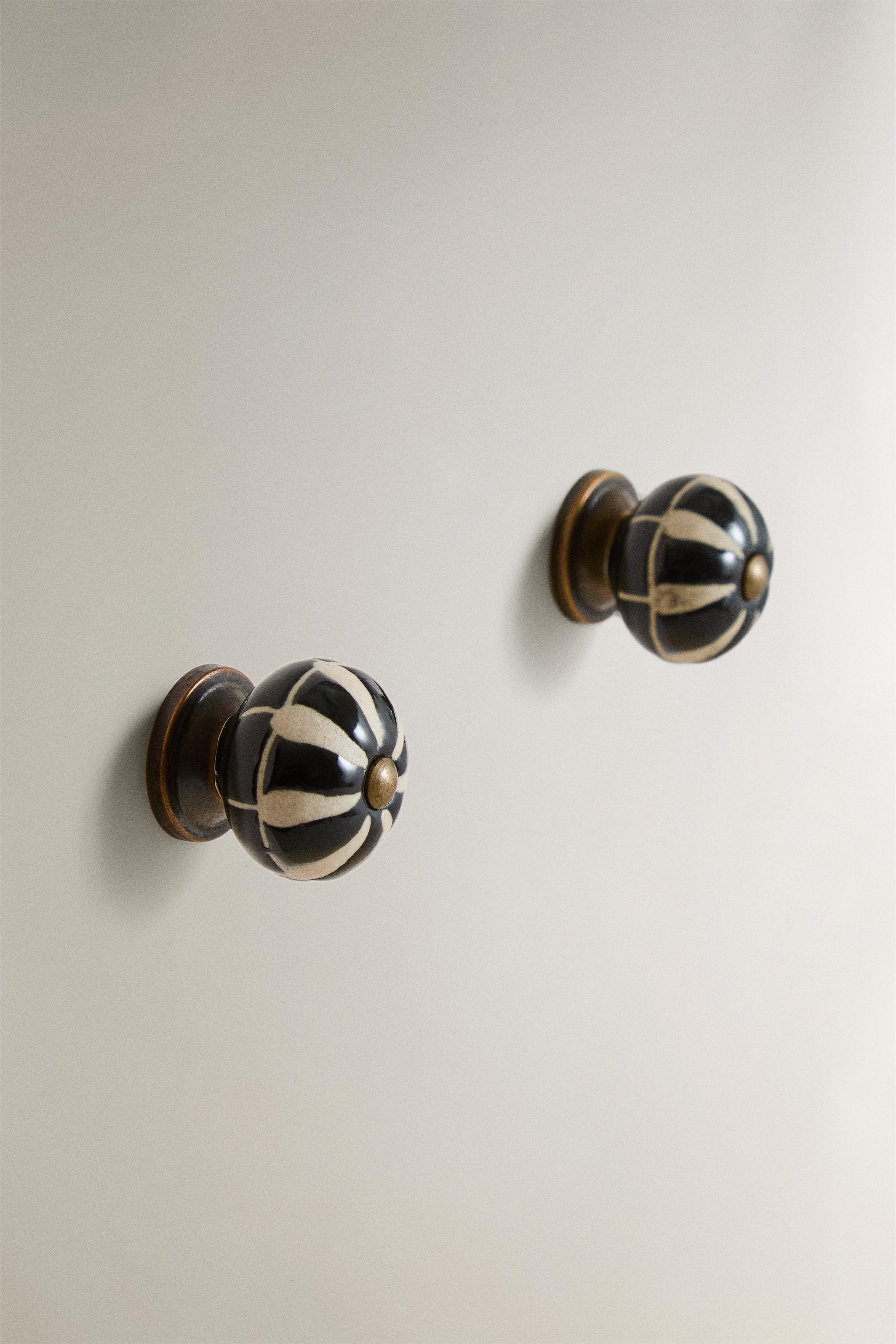 SET OF STRIPED CERAMIC KNOBS (SET OF 2) - Black | ZARA United States