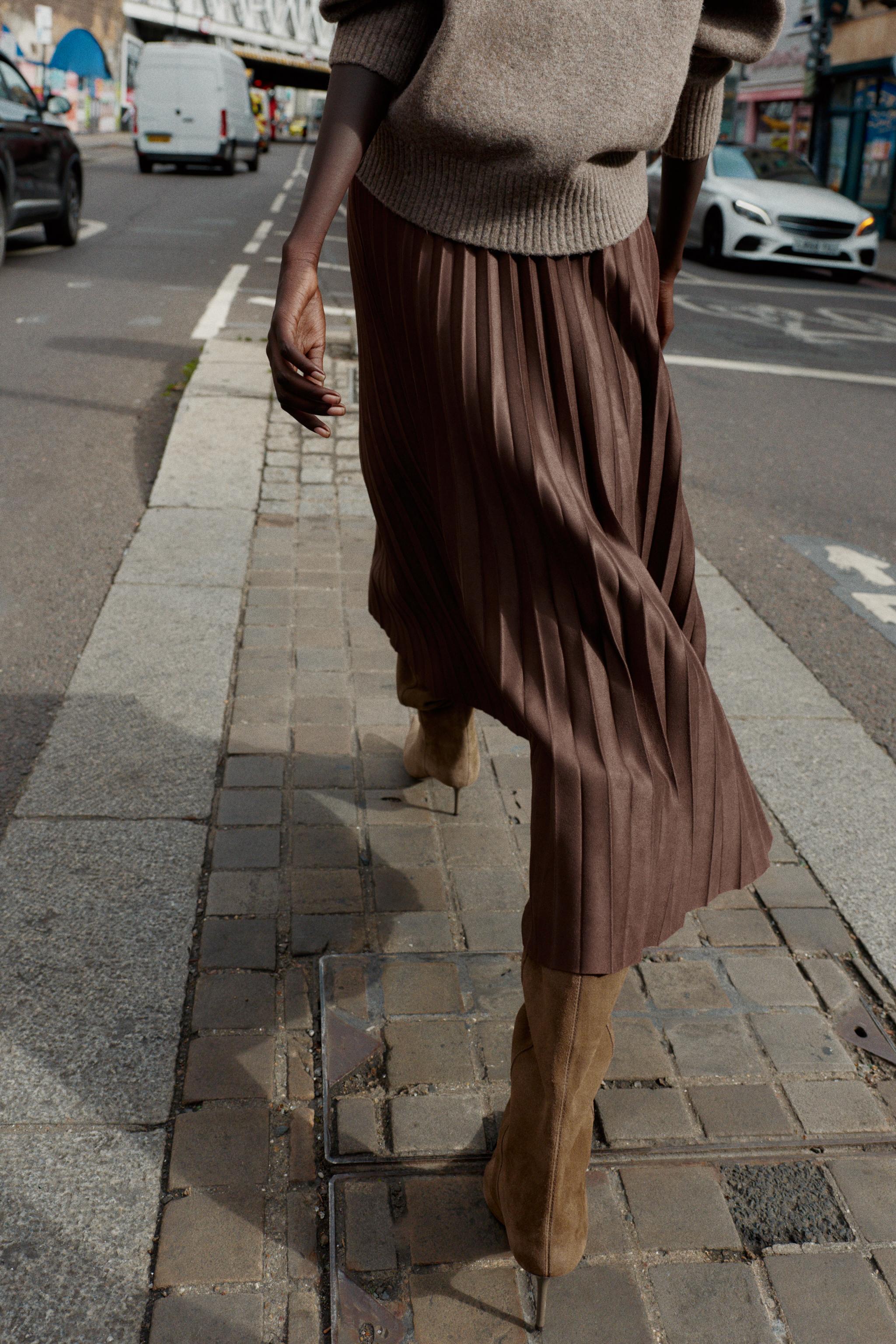 JUPE MIDI PLISSÉE EFFET DAIM CEINTURE