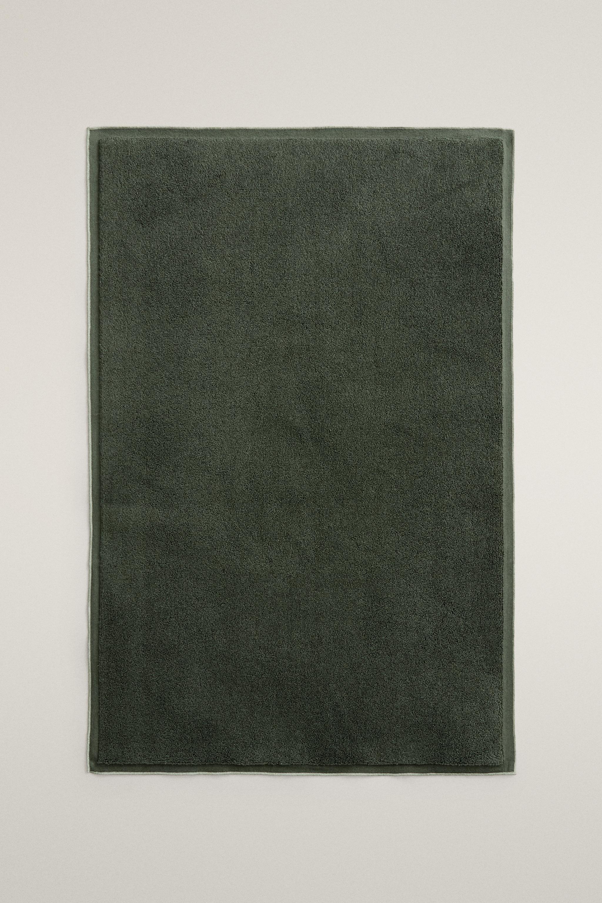 COTTON OVERLOCK BATH MAT
