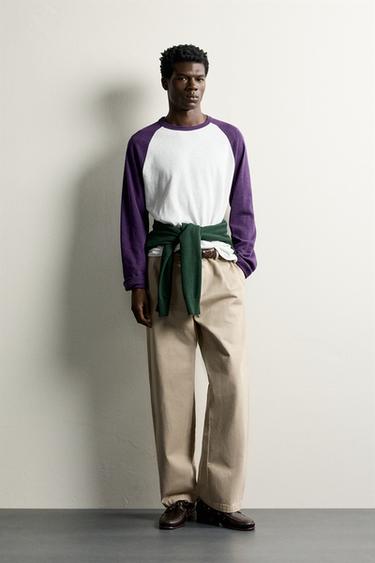 T-SHIRT REGULAR FIT COLOR BLOCK - Violet de Zara - Image 0