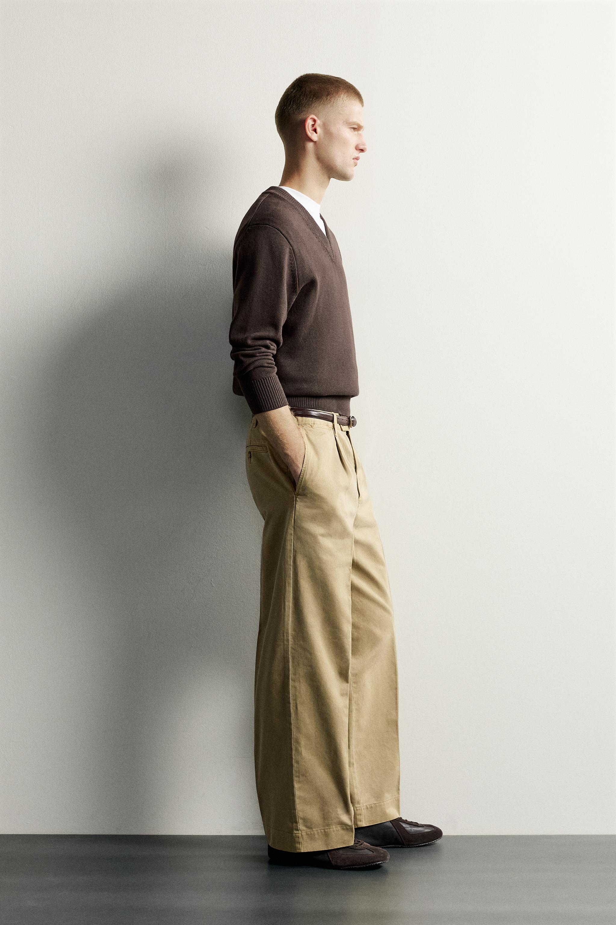 PANTALON CHINO COUPE DÉCONTRACTÉE À PLIS