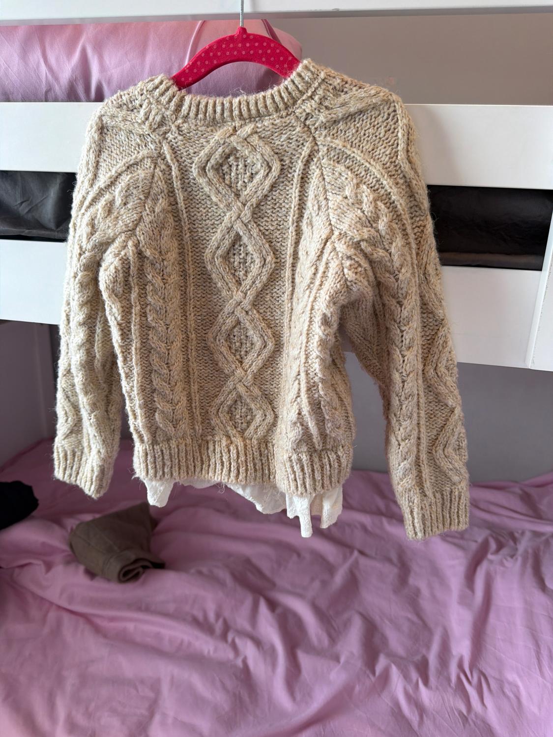 CONTRAST CABLE-KNIT SWEATER - Image 6