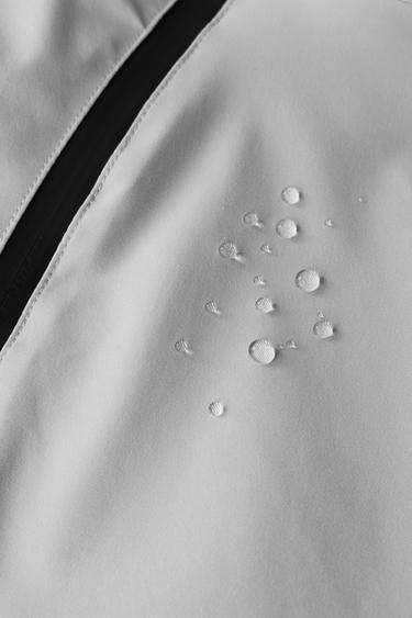WATER-RESISTANT AND WINDPROOF KANGAROO JACKET RECCO® SYSTEM SKI COLLECTION - Light grey by Zara - Image 11
