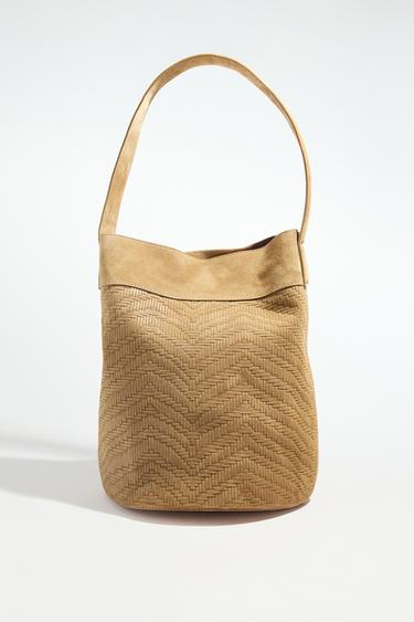 BRAIDED MAXI SPLIT LEATHER BUCKET BAG - Brown by Zara
