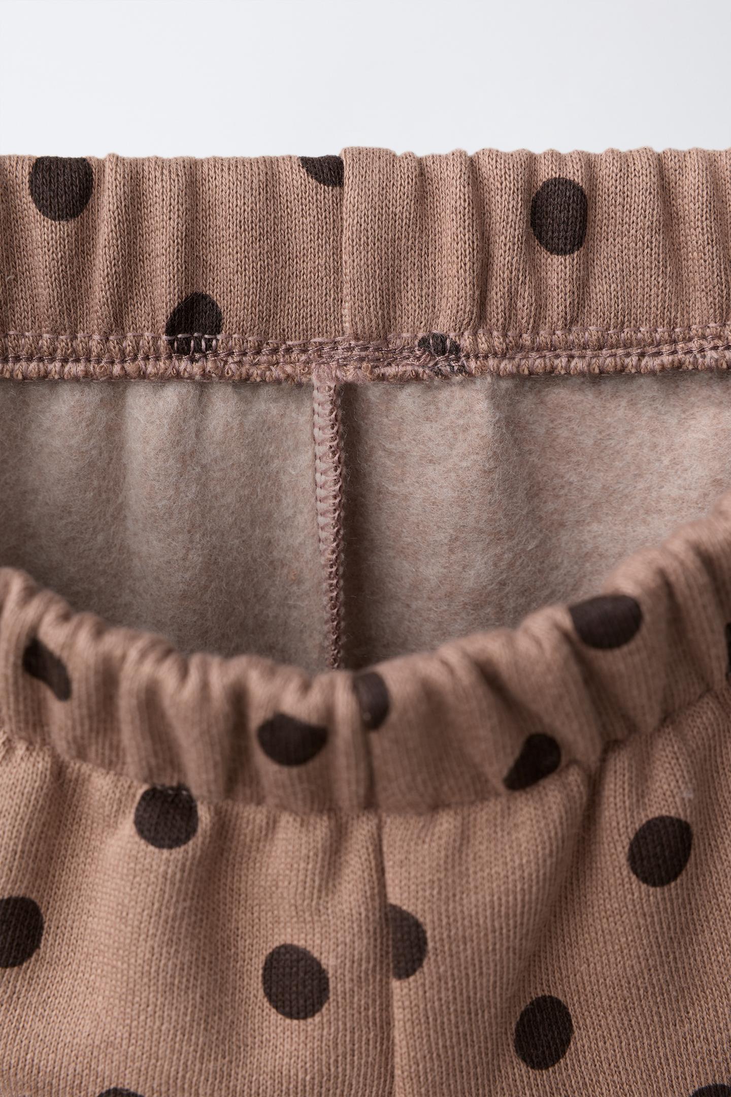 Детский комплект Zara Hello Kitty © Sanrio Polka Dot Sweatshirt and Pants Set, цвет: Коричневый — фото 5