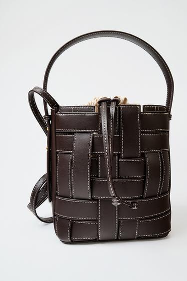 BOLSA TIRACOLO TRANÇADA - Marrom da Zara