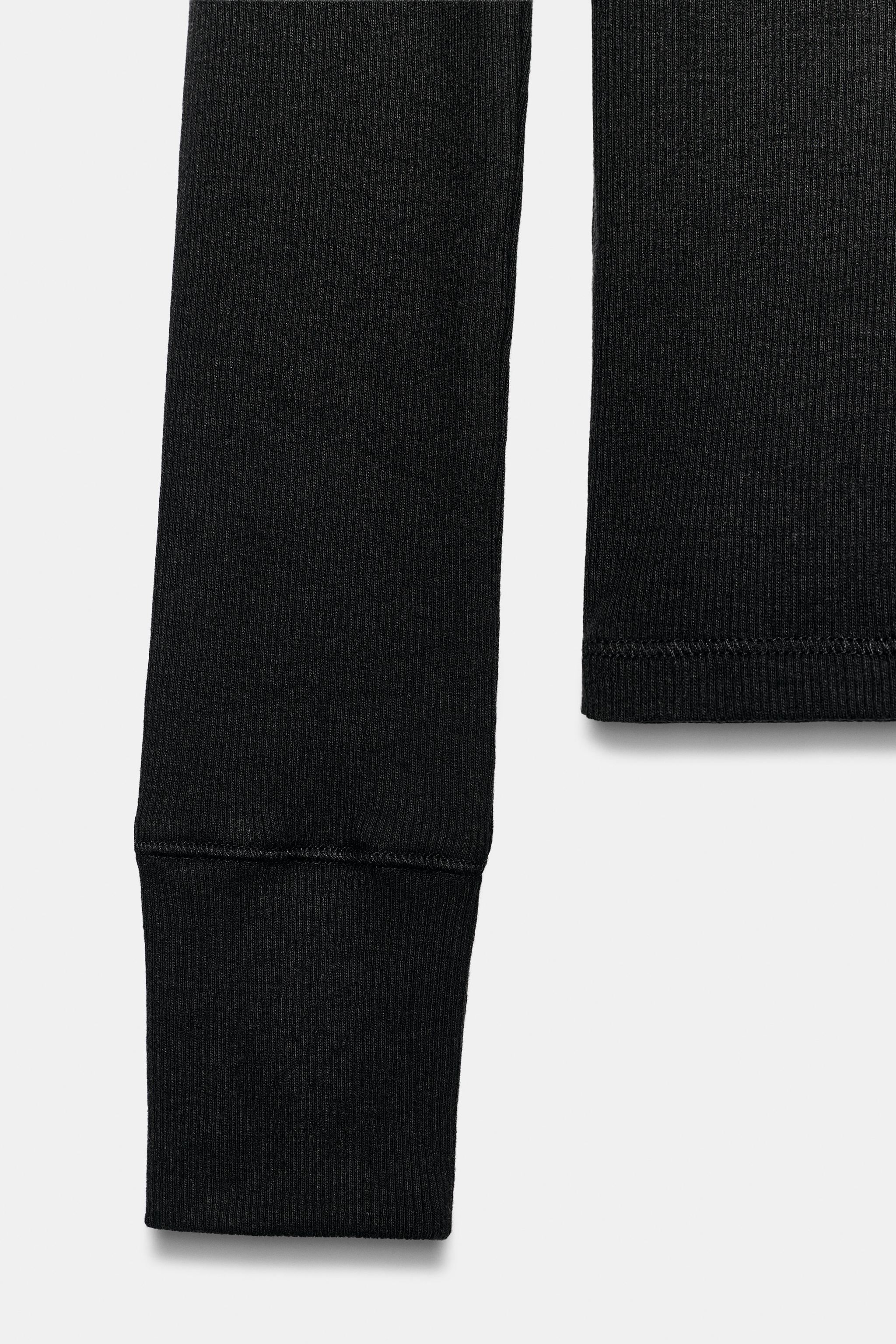 RIBBED LONG-SLEEVE T-SHIRT