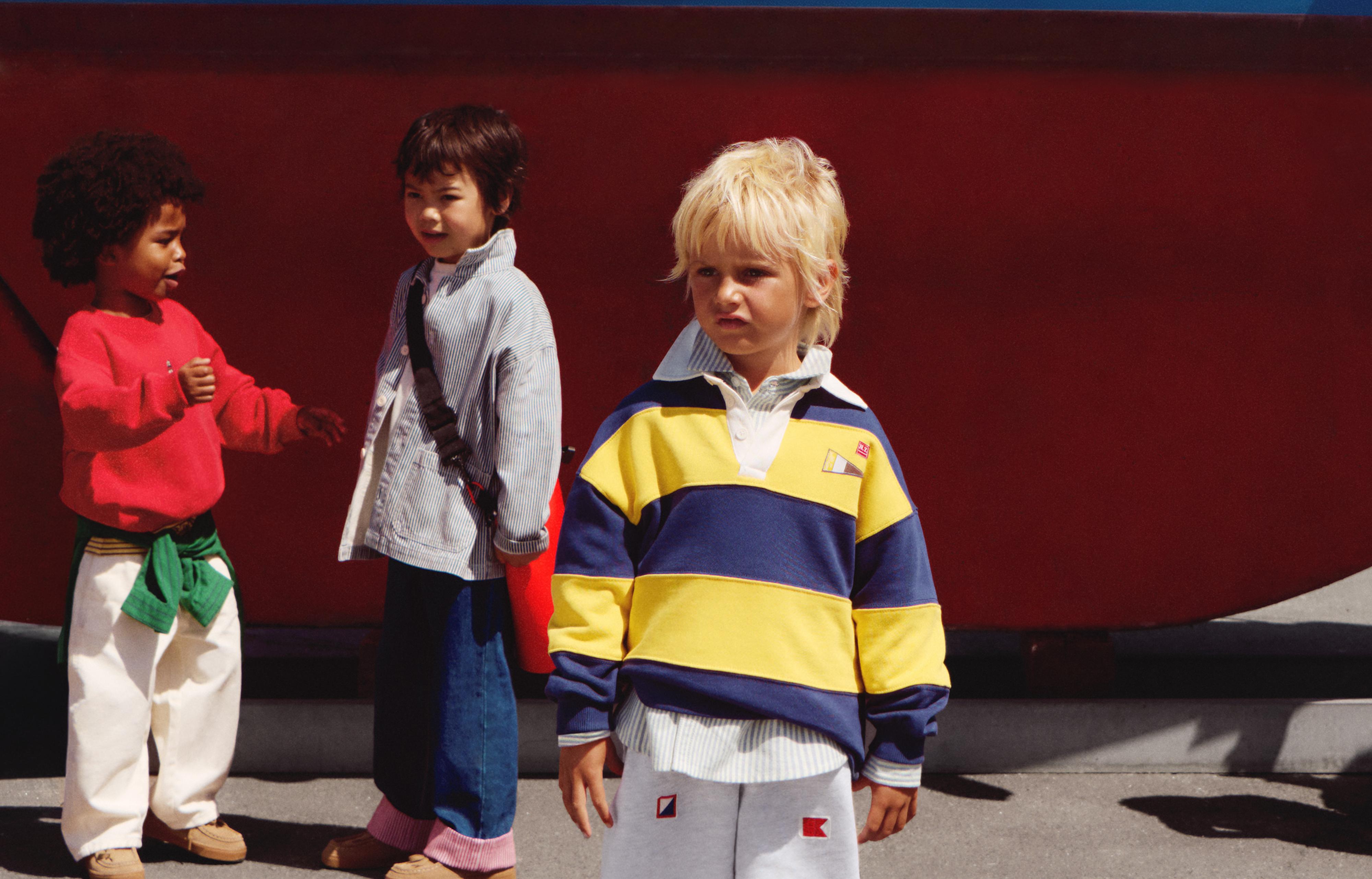 LIGHTHOUSE EMBROIDERY SWEATSHIRT — Red