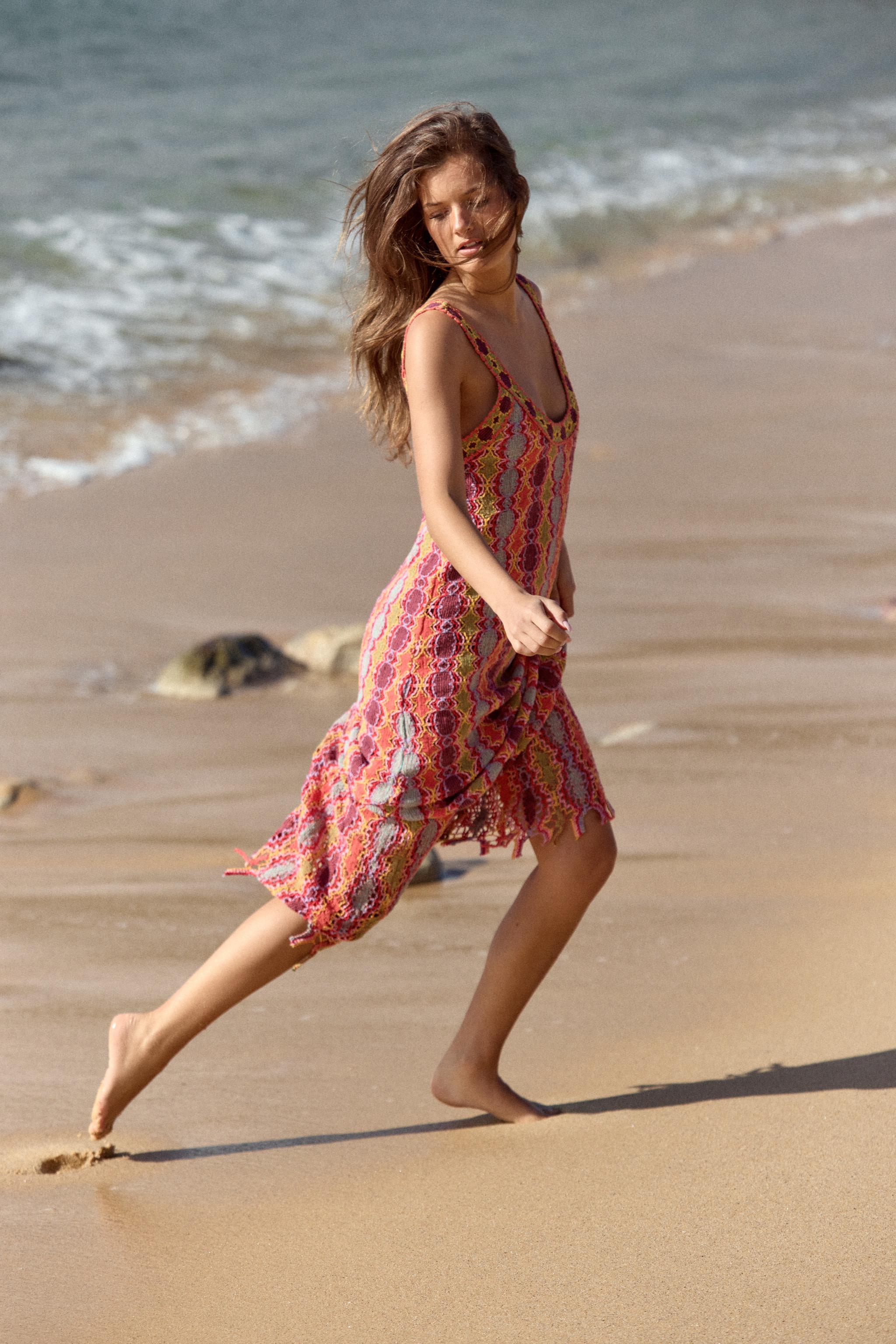 LONG FRINGED KNIT DRESS
