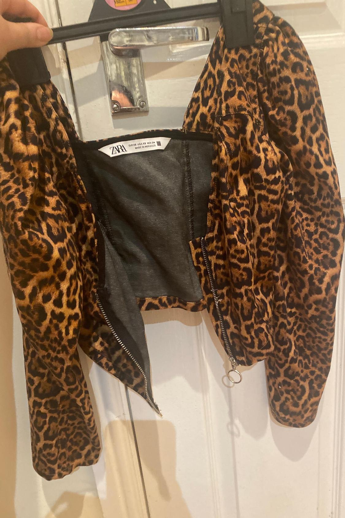 ANIMAL PRINT TOP - Image 3