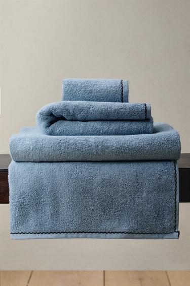 SERVIETTE DE BAIN SURPIQÛRE ONDULÉE - Bleu clair de Zara - Image 5