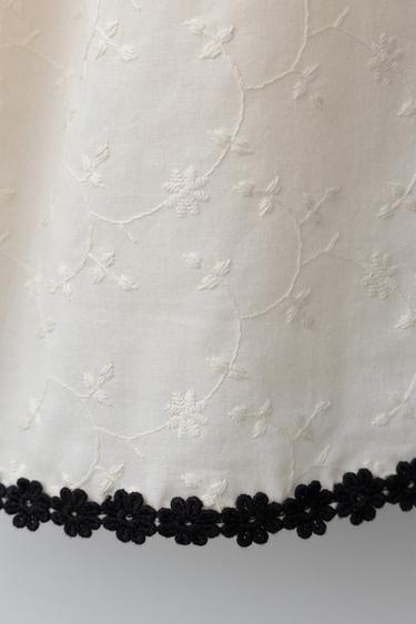 ROBE BRODERIES CONTRASTE - Écru de Zara - Image 3