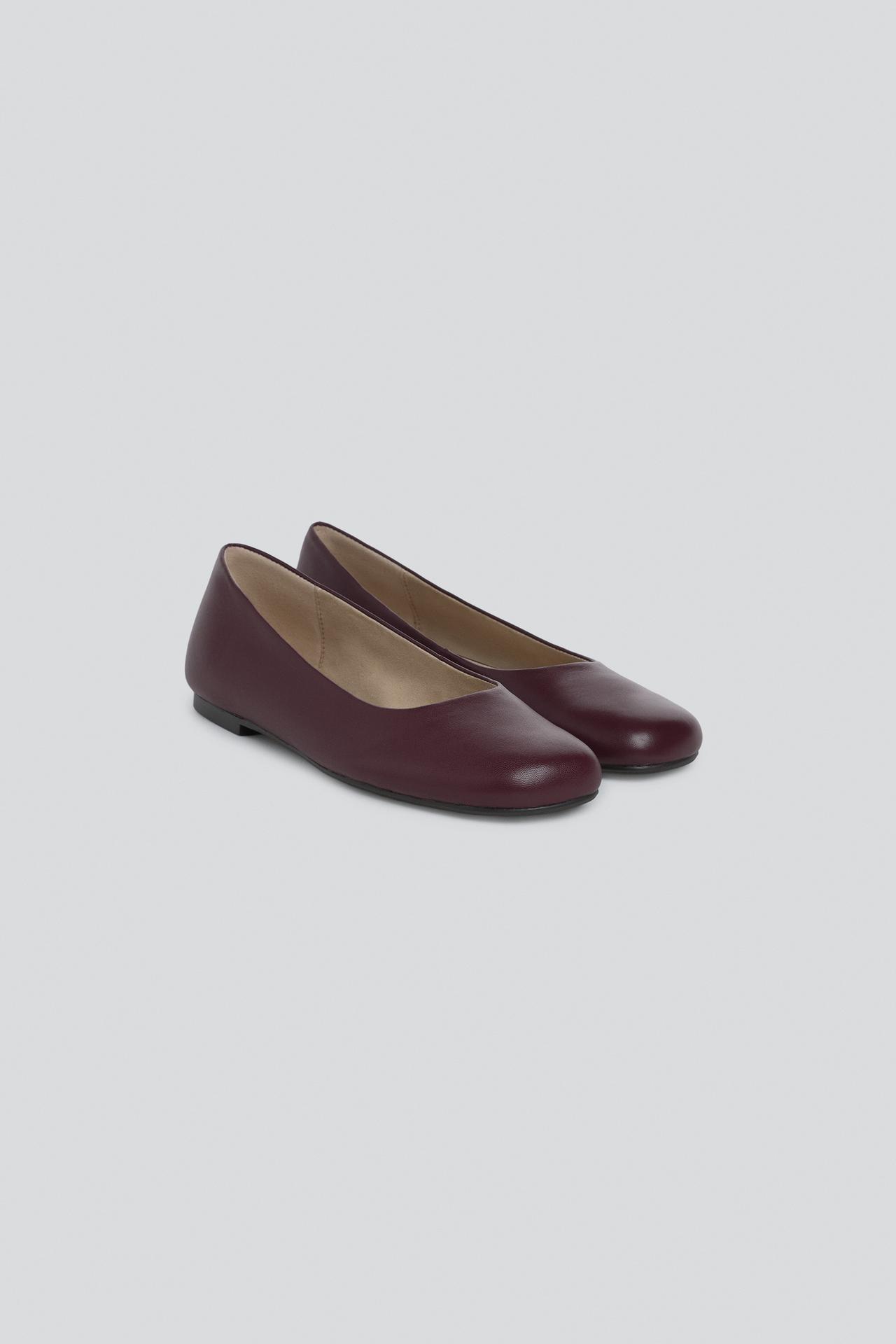 LIMITED EDITION LEATHER BALLET FLATS — Burgundy Red