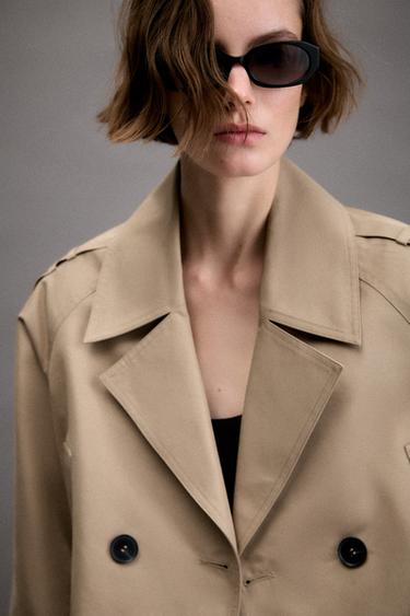 SHORT DOUBLE-BREASTED TRENCH COAT - camel by Zara