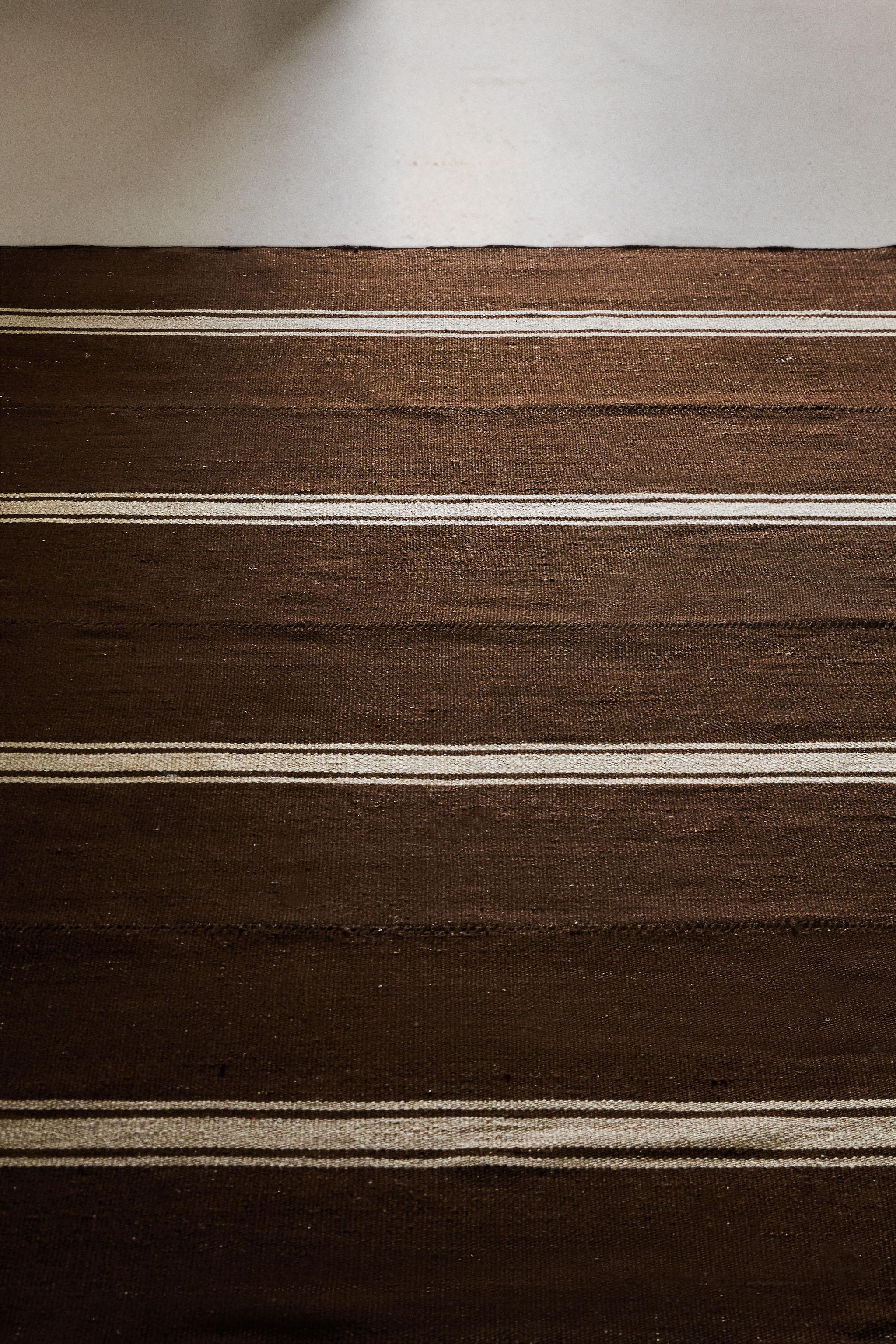 RUG 03 — Dark brown