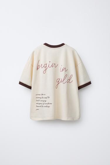 T-SHIRT CÔTELÉ BRODÉ EN CONTRASTE - Écru de Zara - Image 1