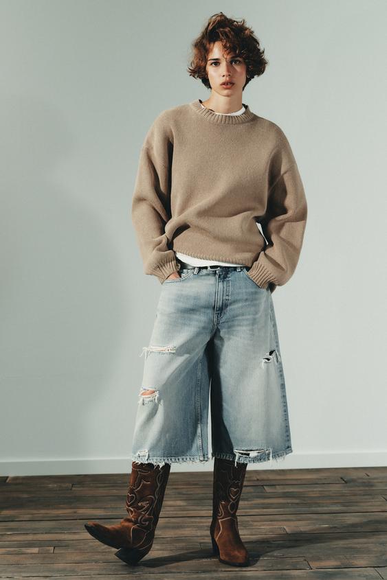 OVERSIZED KNIT SWEATER