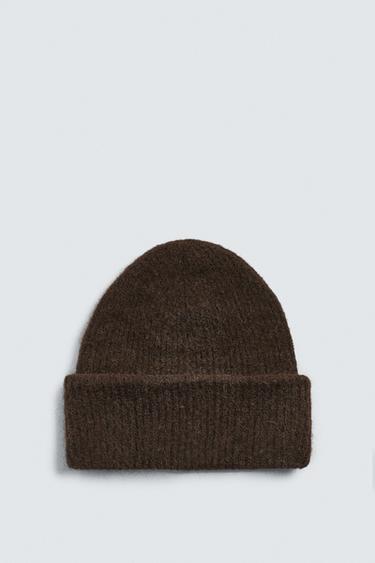 BRUSHED KNIT BEANIE - Chocolate by Zara