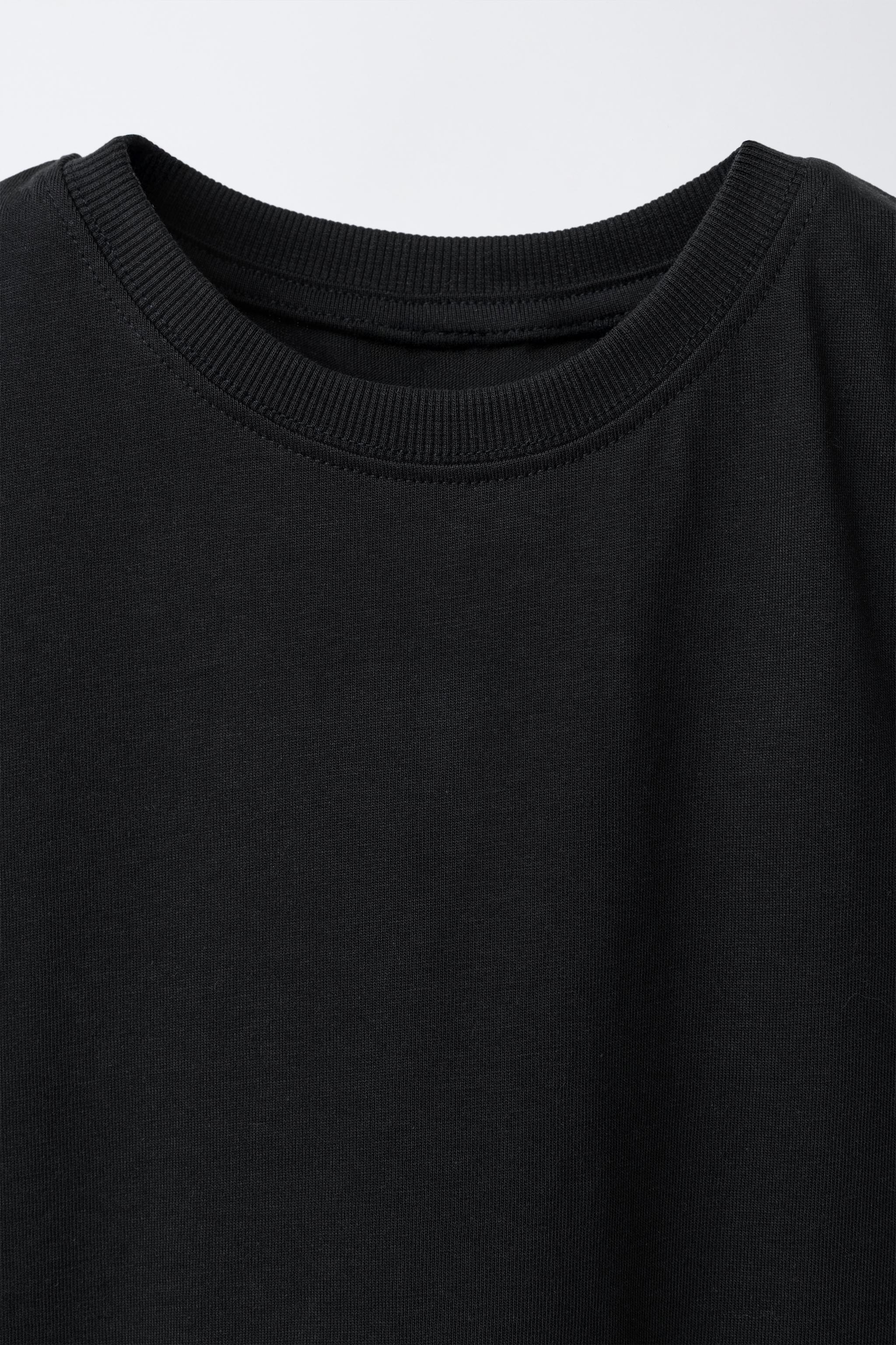 PLAIN SLEEVELESS T-SHIRT
