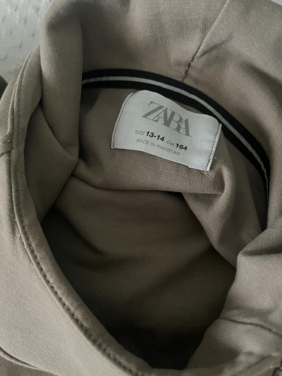 SPORTY HOODIE WITH LABEL - Image 4