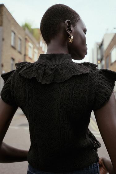 TOP EN MAILLE POINTELLE VOLANTS - Noir de Zara - Image 3
