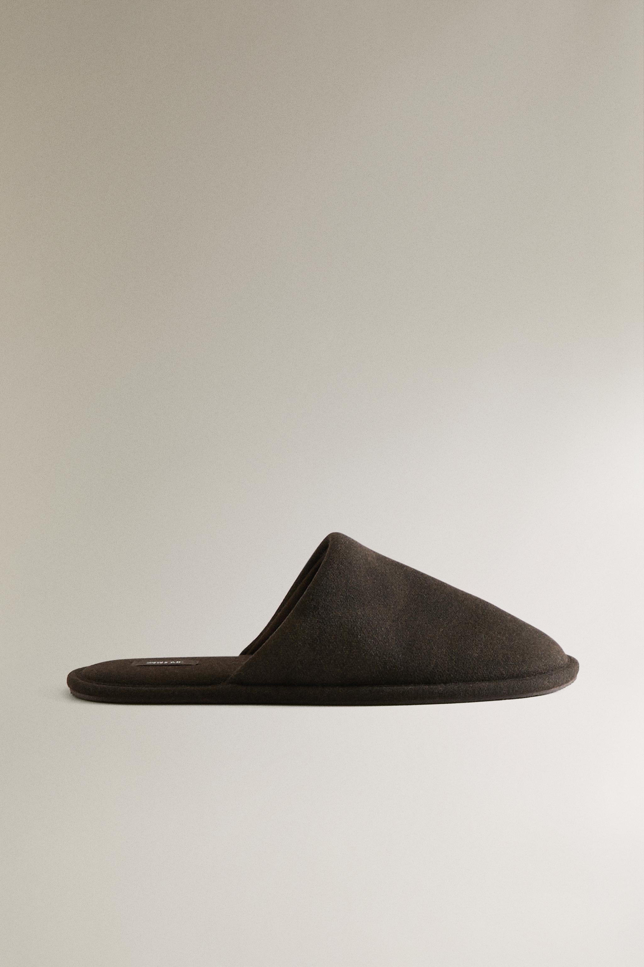 WARM FABRIC SLIPPERS — Brown