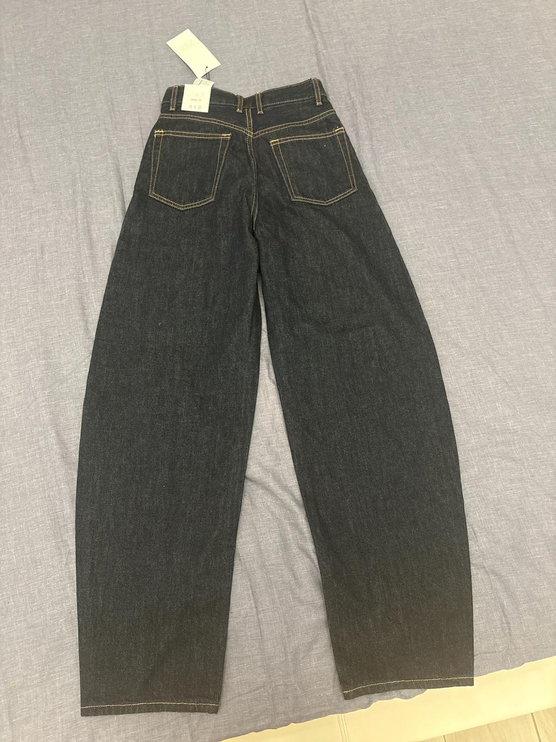 TRF BARREL HIGH-WAIST JEANS - Image 2