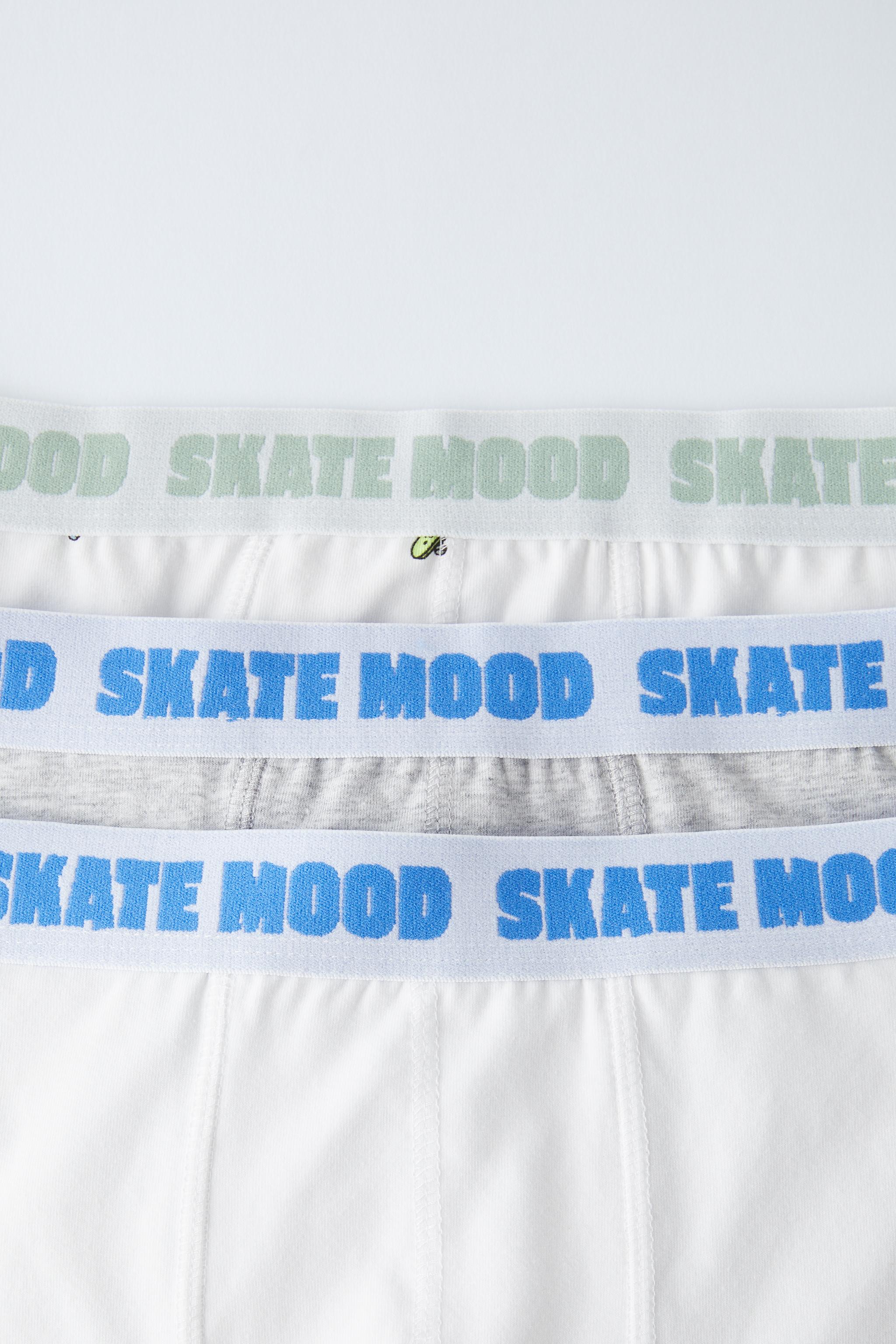 6-14 YEARS/ PACK OF THREE SKATE BOXERS - White