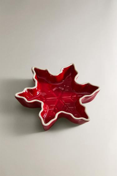 STONEWARE CHRISTMAS SNOWFLAKE PLATE - Red by Zara - Image 1