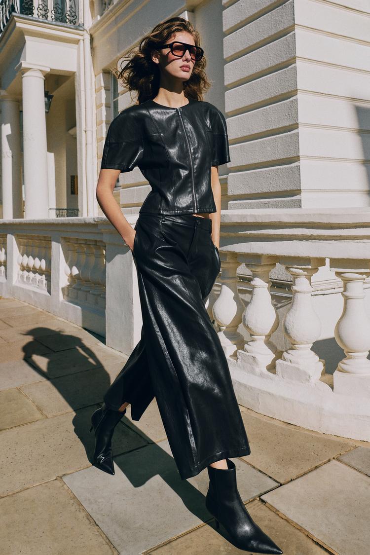 FAUX LEATHER PLEATED CULOTTE PANTS — Black