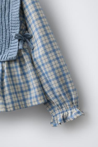 CHALECO PUNTO BORDADOCOMBINADO CAMISA CUADROS - Celeste de Zara