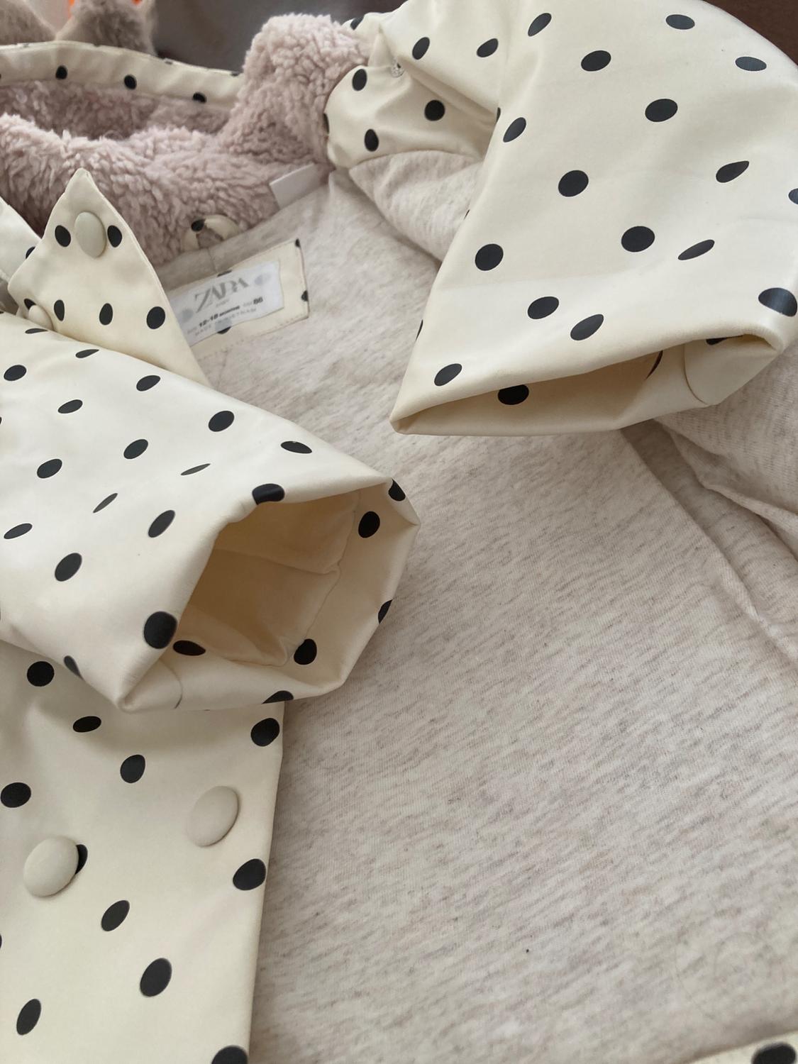 RUBBERISED POLKA DOT RAINCOAT - Image 4