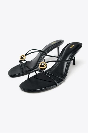SANDALES AVEC DÉCOR MÉTALLIQUE - Noir de Zara - Image 2