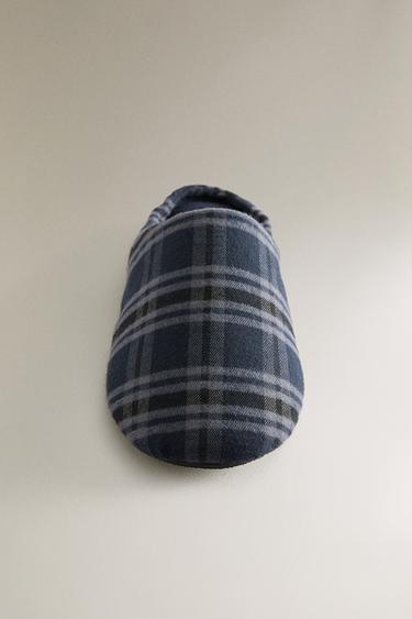 CHAUSSONS OUVERTS À L’ARRIÈRE CARREAUX - Bleu marine de Zara - Image 4