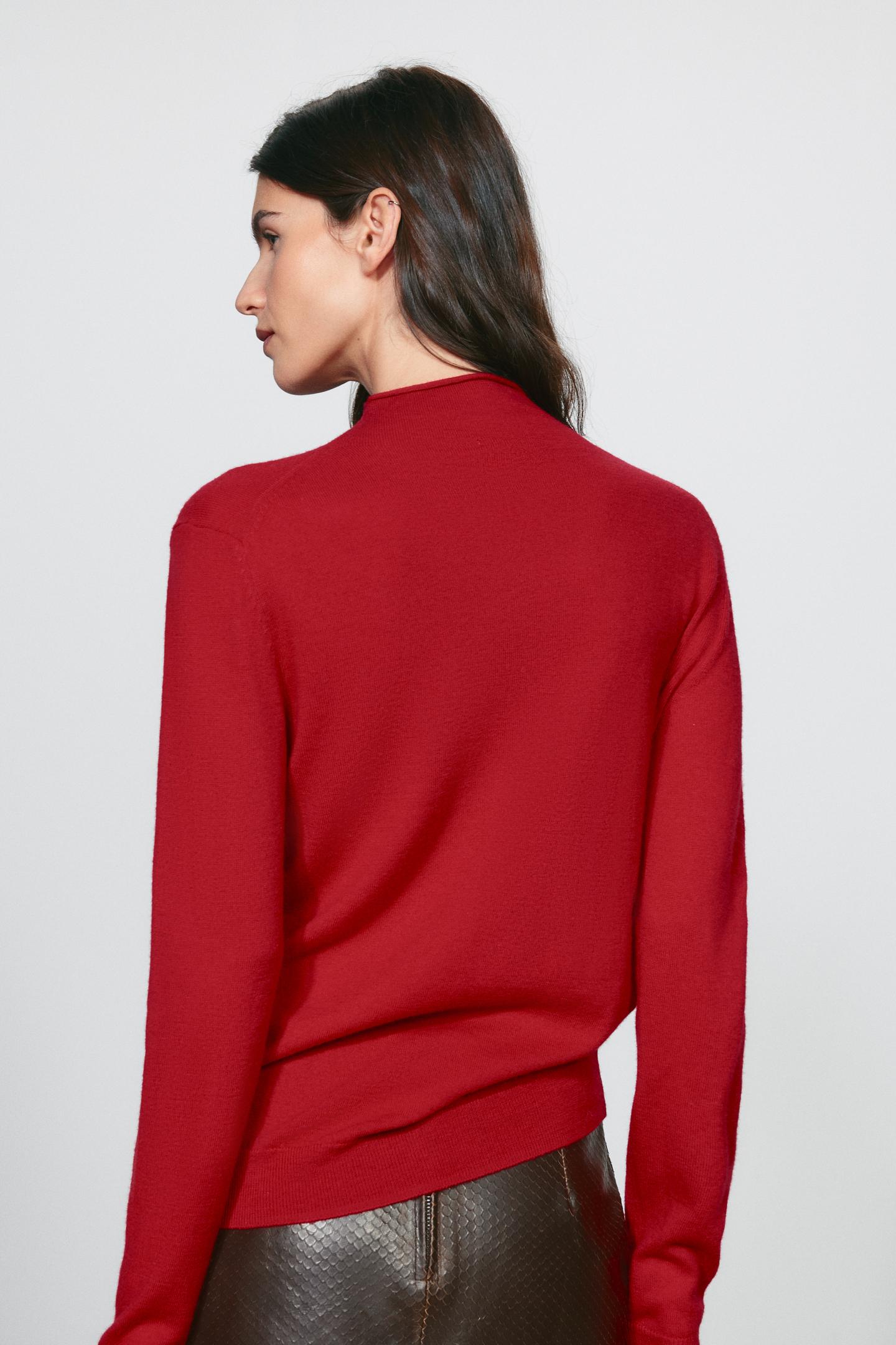 Женский свитер Zara Extra-Soft 100% Wool Mock Neck, цвет: Красный — фото 4