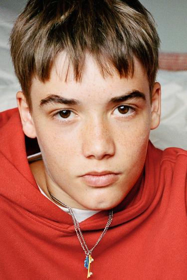 SUDADERA CAPUCHA PARCHE - Teja de Zara