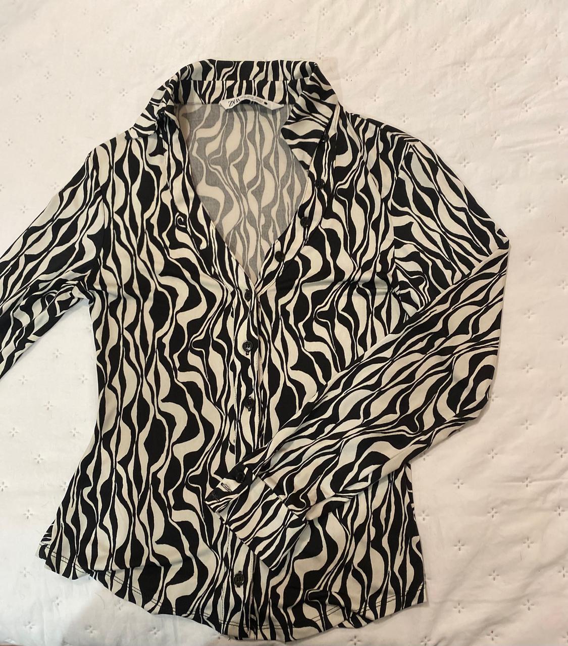 FITTED PRINTED BLOUSE - Image 7