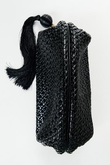 BRAIDED CLUTCH BAG - Black by Zara