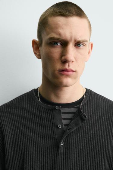 Zara TEXTURED HENLEY JUMPER - Black