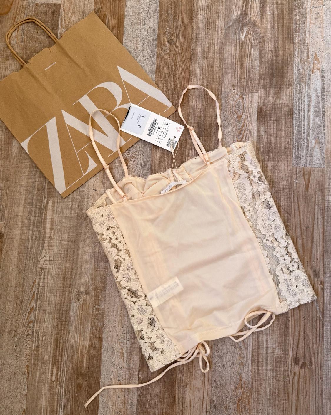 CORSETRY-INSPIRED TOP WITH LACE - Image 5